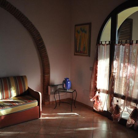 Monolocale Con Piscina S.Martino Apartment ริปาร์เบลลา ภายนอก รูปภาพ